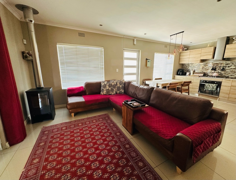 3 Bedroom Property for Sale in Sonstraal Heights Western Cape